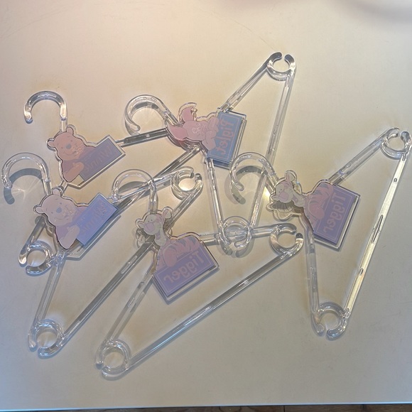 Vintage Hangers, Disney Winnie, Tigger, Piglet, kids Hangers - Picture 6 of 9
